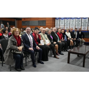 Emre Kongar Söyleşisine Yoğun Katılım